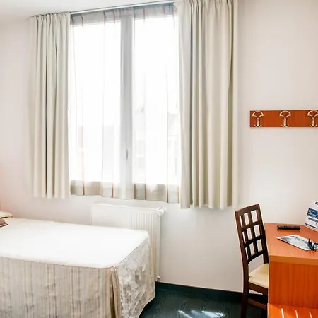 Florence Hotell Lourdes